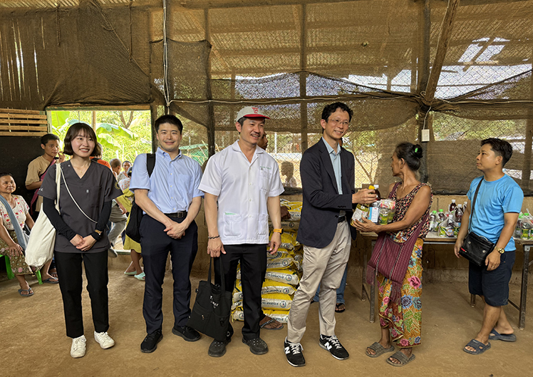 Mae laキャンプの病院支援