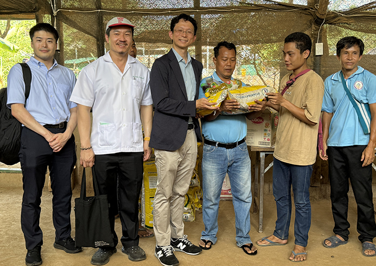 Mae laキャンプの病院支援