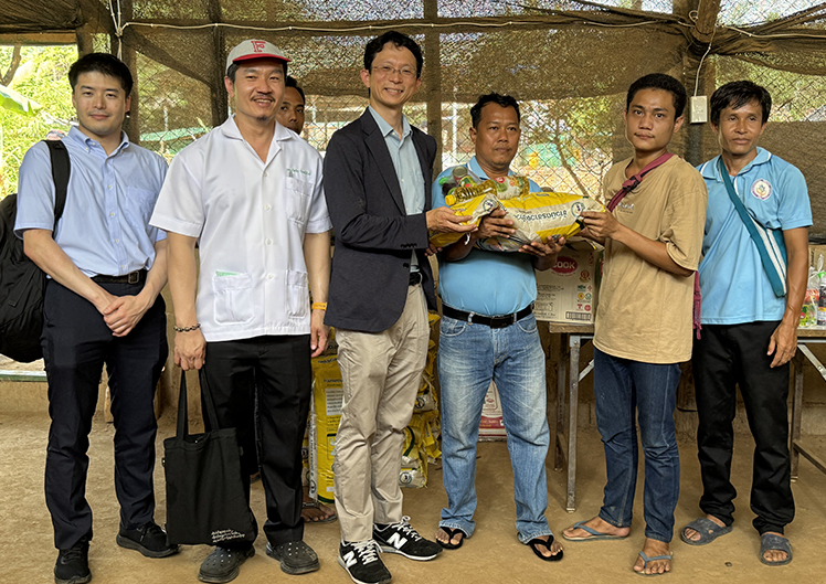 Mae laキャンプの病院支援